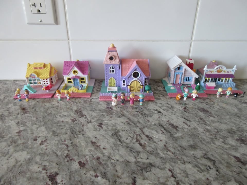 Vintage Polly Pocket Pollyville Collection