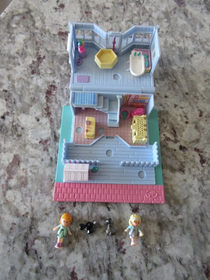 Vintage Polly Pocket Pollyville Collection - photo 4