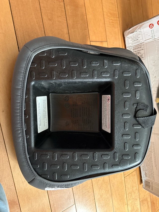 Cosco Booster Seat - photo 3