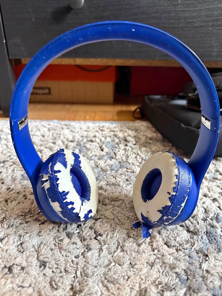 Blue Beats Solo 3 Headphones
