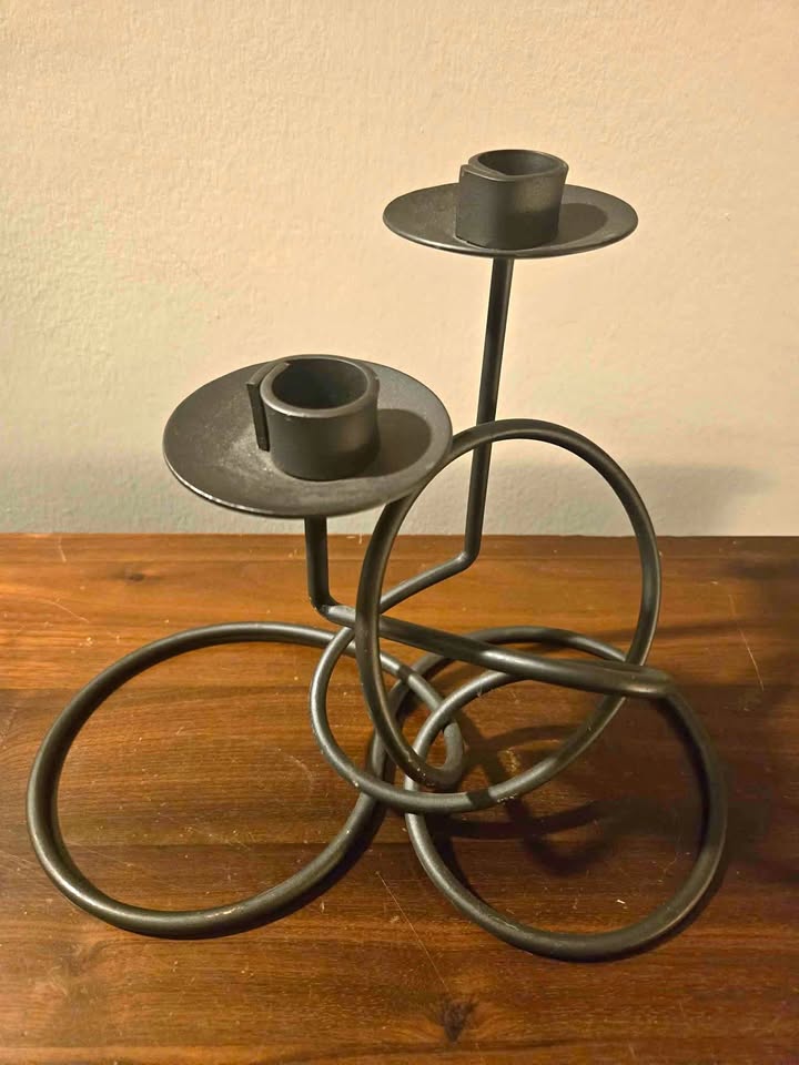 swirl candle holder