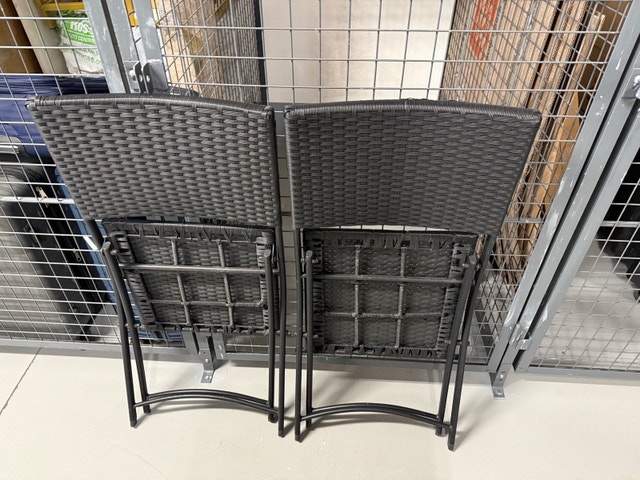 2 Patio Chairs - photo 2