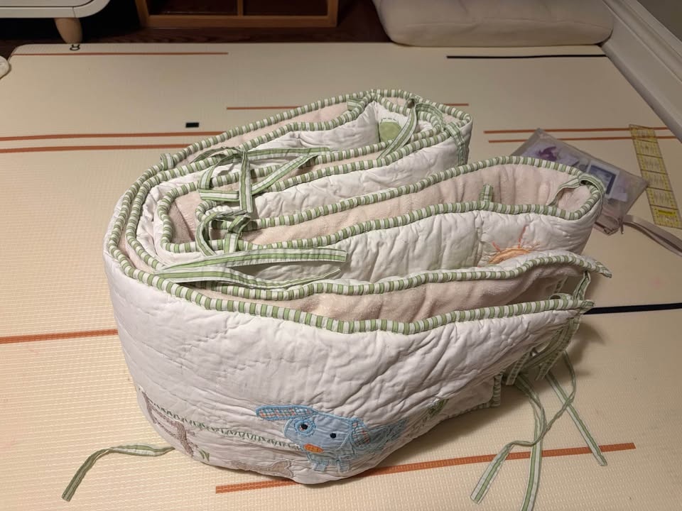 Pottery Barn Crib Bumper Liner - photo 2