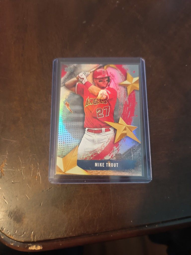 Mike Trout 2025 Topps Card - Mint Condition