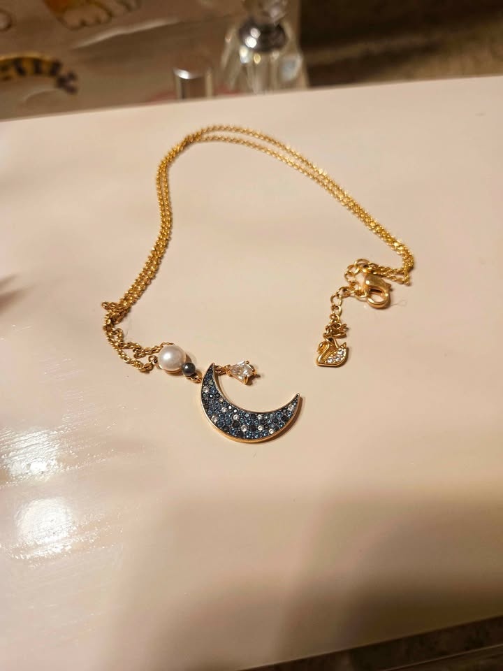 Swarovski Luna Necklace No Box - photo 2
