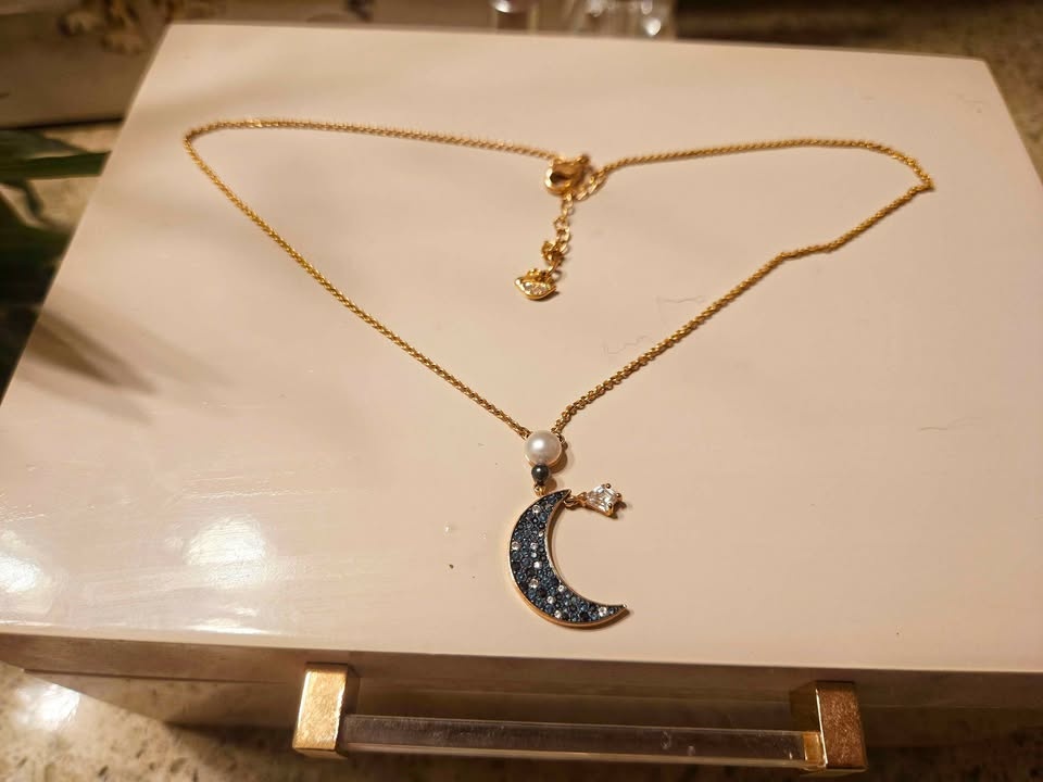 Swarovski Luna Necklace No Box - photo 3