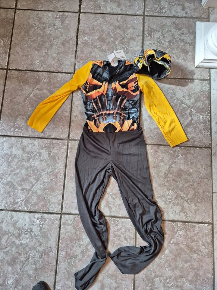 Transformers Bumblebee Costume - Brand New (Size Small 6)