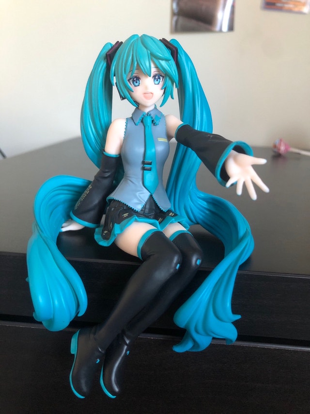 Hatsune Miku Noodle Stopper Figure - Sitting Design