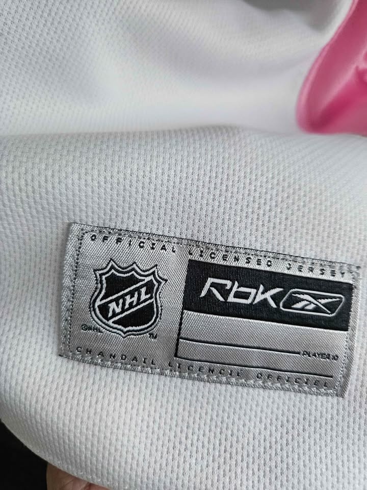 Reebok NHL Calgary Flames Pink Jersey Youth M - photo 5