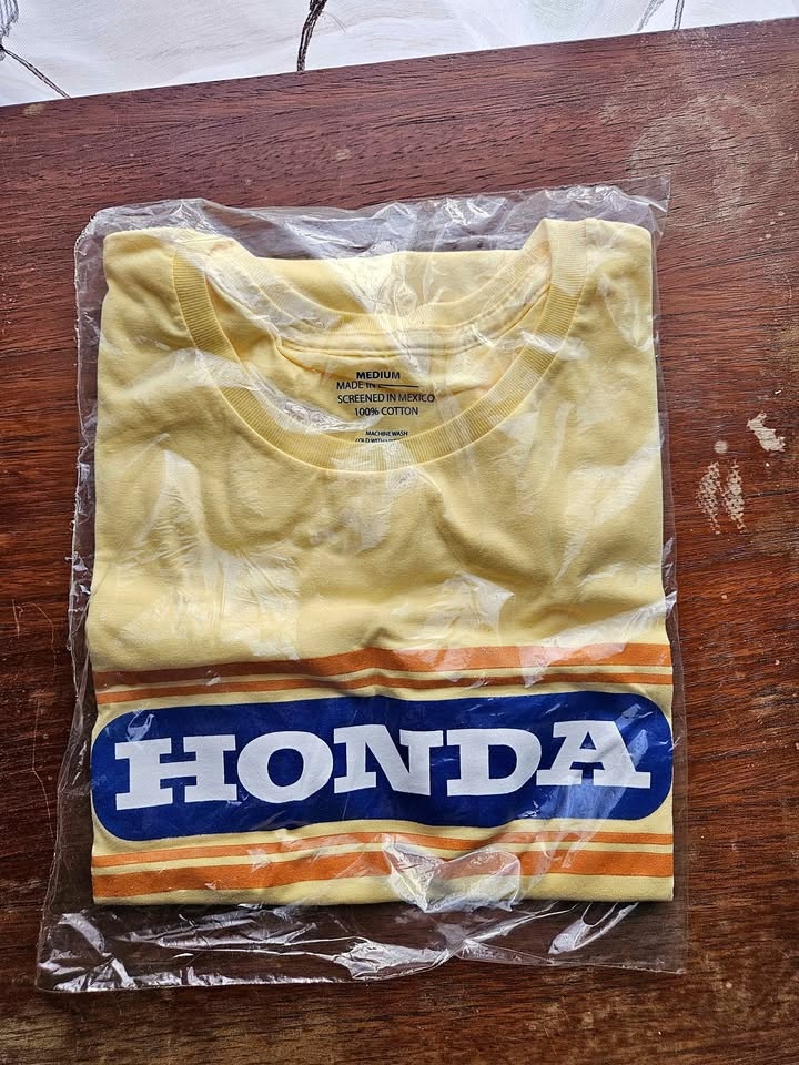 Vintage Honda Yellow T-shirt Medium