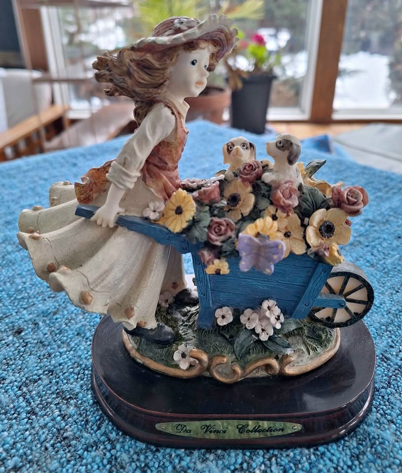 Da Vinci Collection Ceramic Figurine