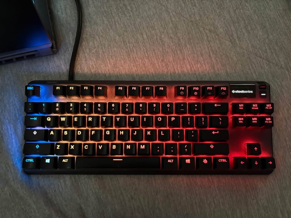 Light-Up Gaming Keyboard - photo 2