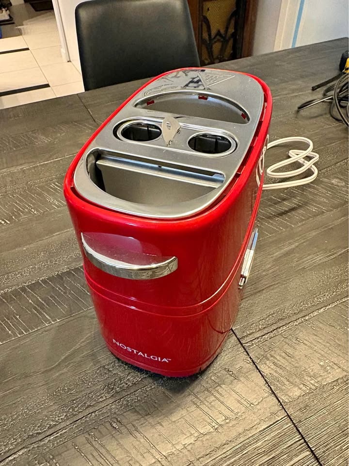 Hotdog and bun toaster