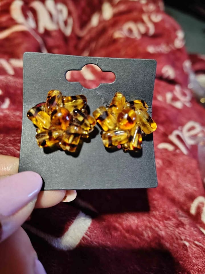Vintage Amber Flower Chunky Cluster Clip-on Earrings