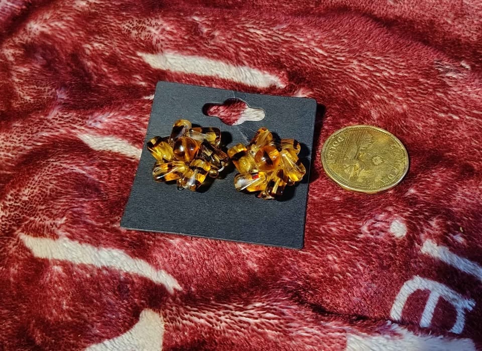 Vintage Amber Flower Chunky Cluster Clip-on Earrings - photo 3