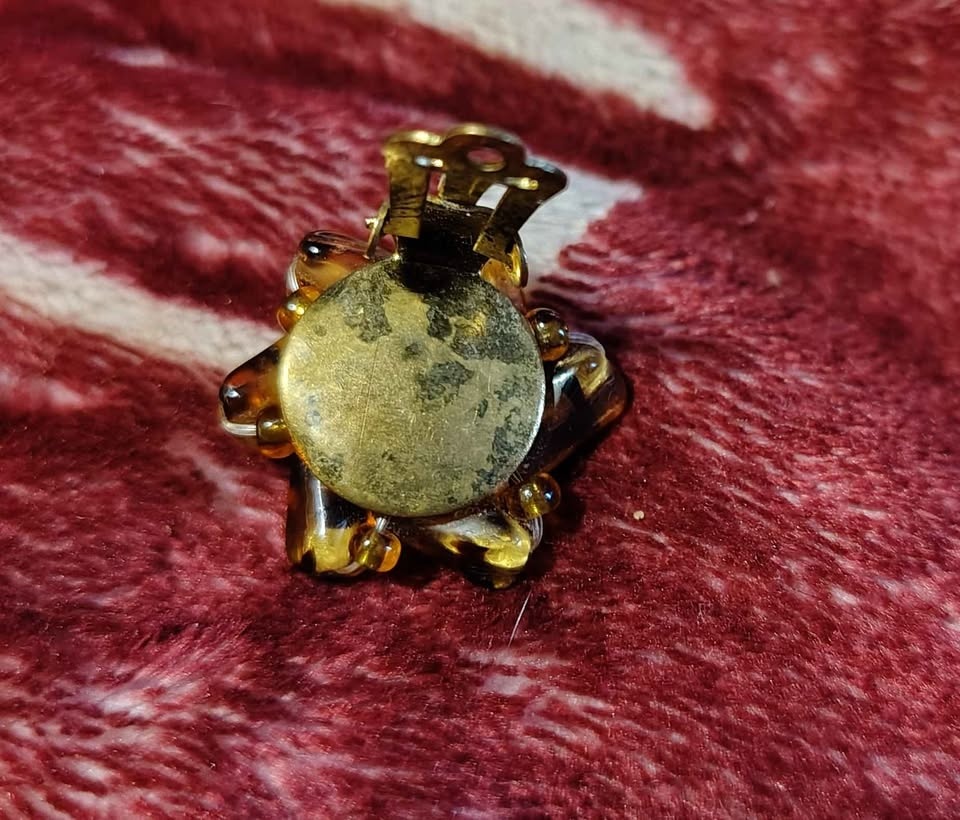 Vintage Amber Flower Chunky Cluster Clip-on Earrings - photo 5