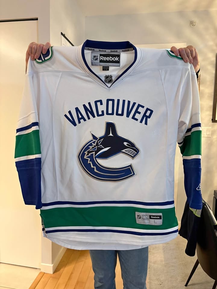 Canucks Jersey