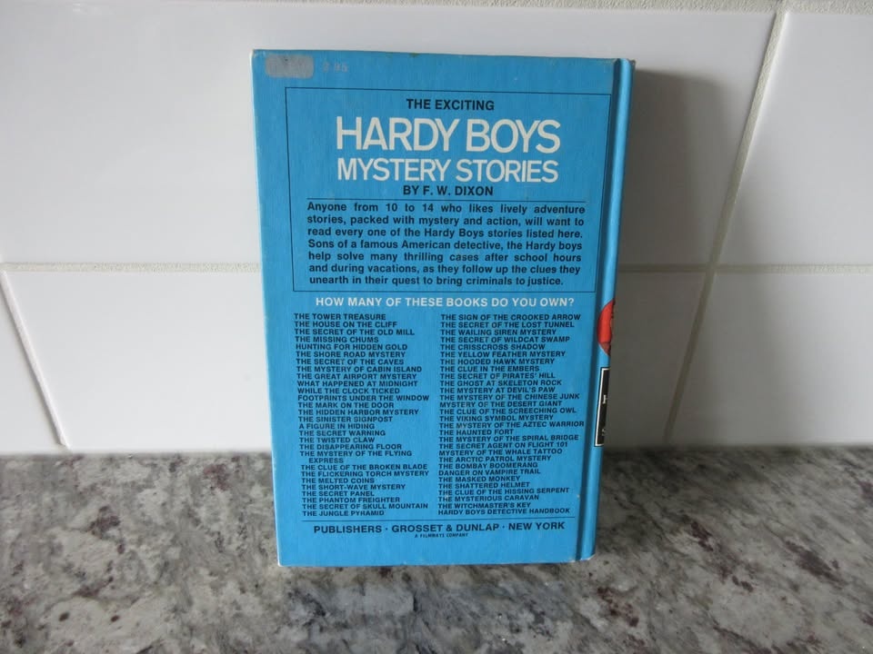 The Hardy Boys "Danger on Vampire Trail" #50 - photo 4