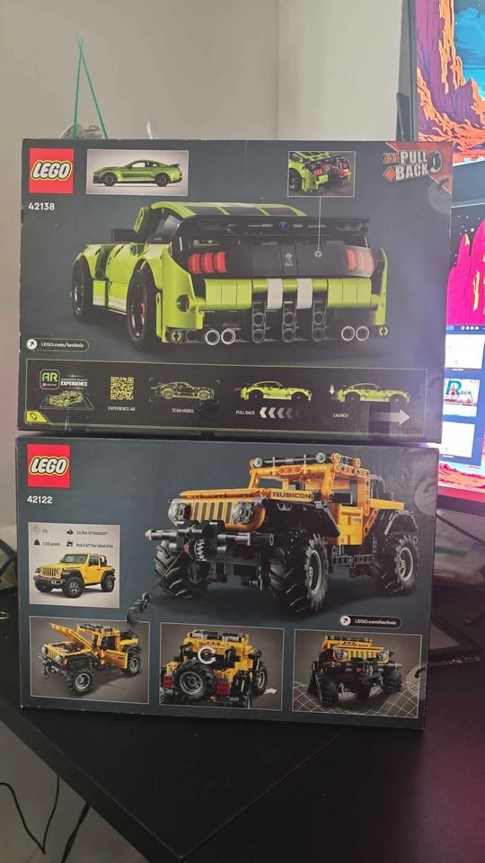 Lego Technic Cars - Jeep Wrangler & Ford Mustang - photo 2