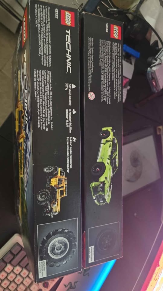 Lego Technic Cars - Jeep Wrangler & Ford Mustang - photo 5