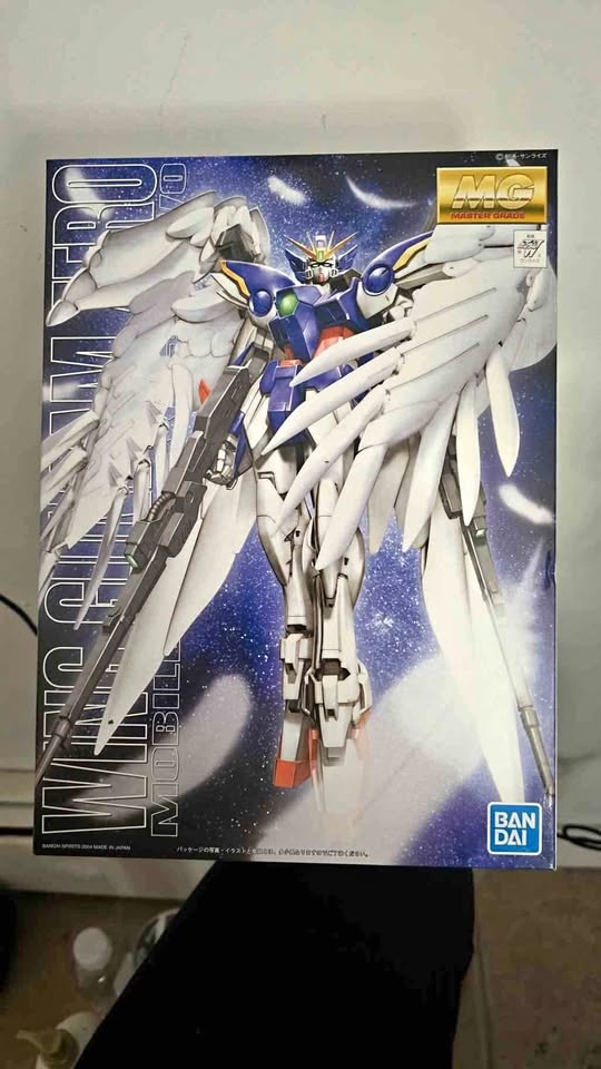 Bandai Hobby Wing Gundam Zero EW 1/100 MG