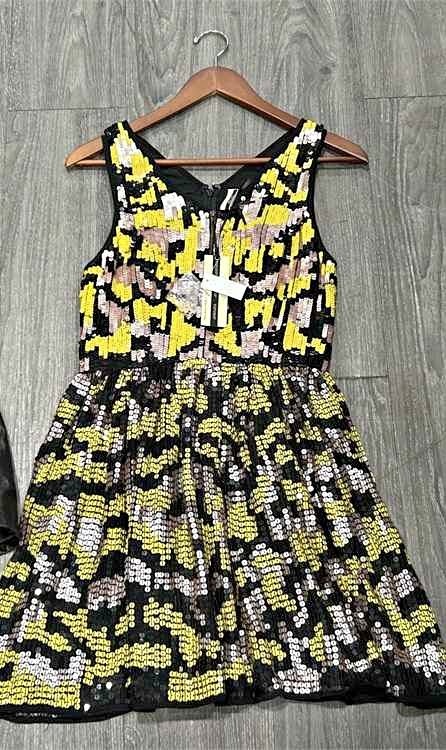 NEW TOP SHOP SEQUIN DRESS SIZE 6