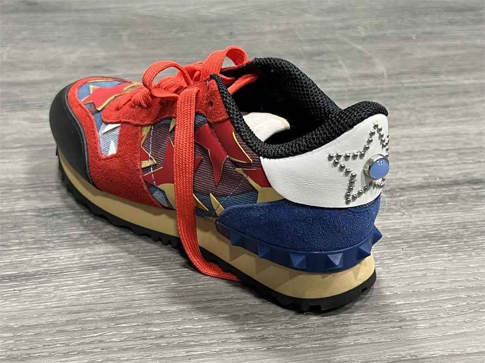 NEW VALENTINO RED STARS SHOES - SIZE 37 - photo 2