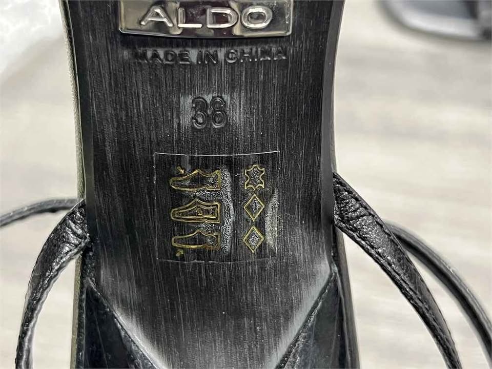 ALDO Black Strappy Heels Size 38 - photo 2