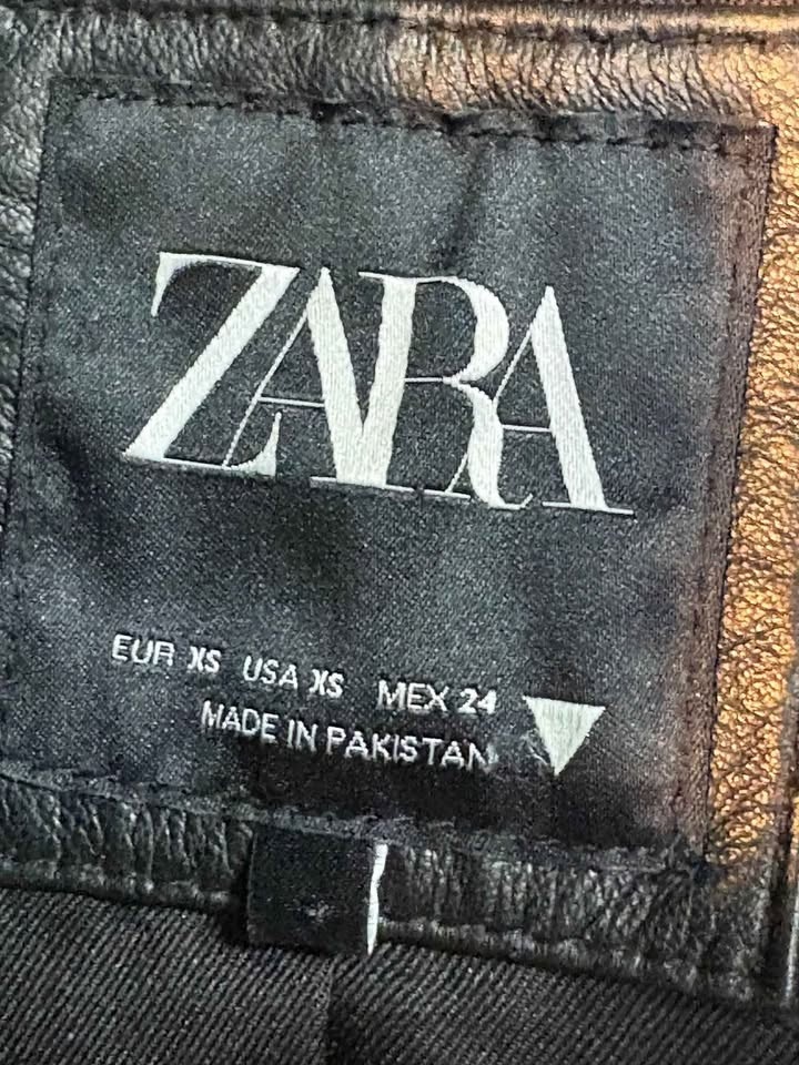 Zara Women's Black Leather Jacket XS - photo 2