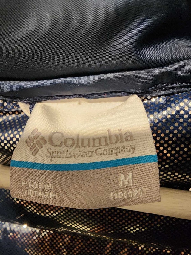 Brand new kids age 10-12 jacket never worn, tags removed - photo 3