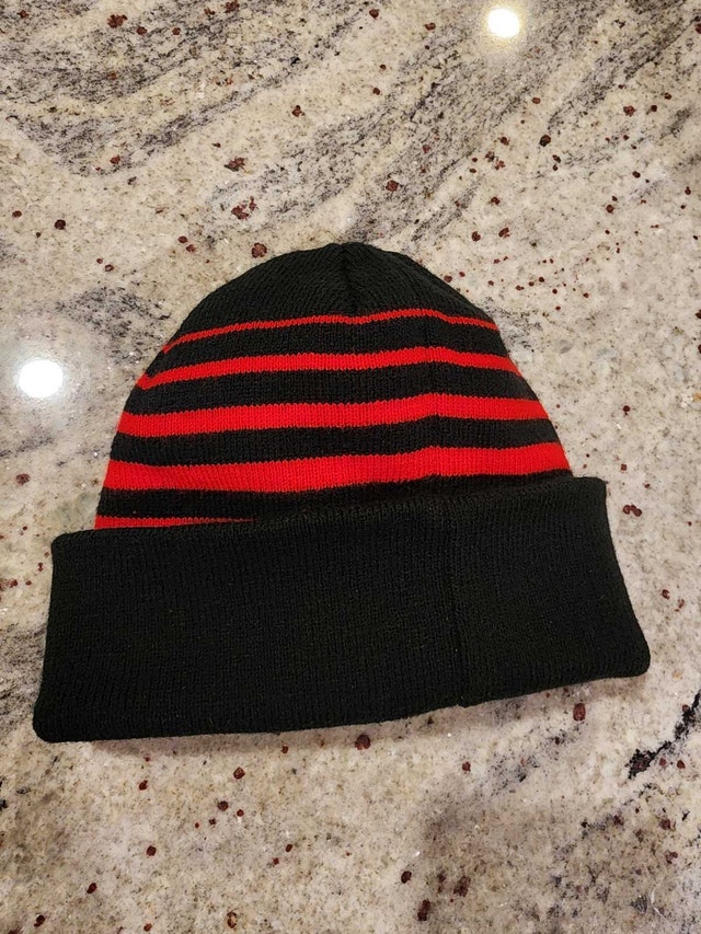 Kids Nike hat in excellent condition - photo 2