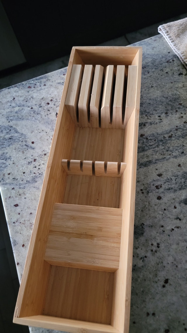 Bamboo knife sorter