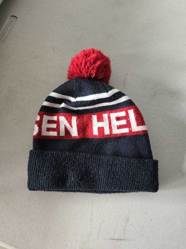 Multi hats and tuques