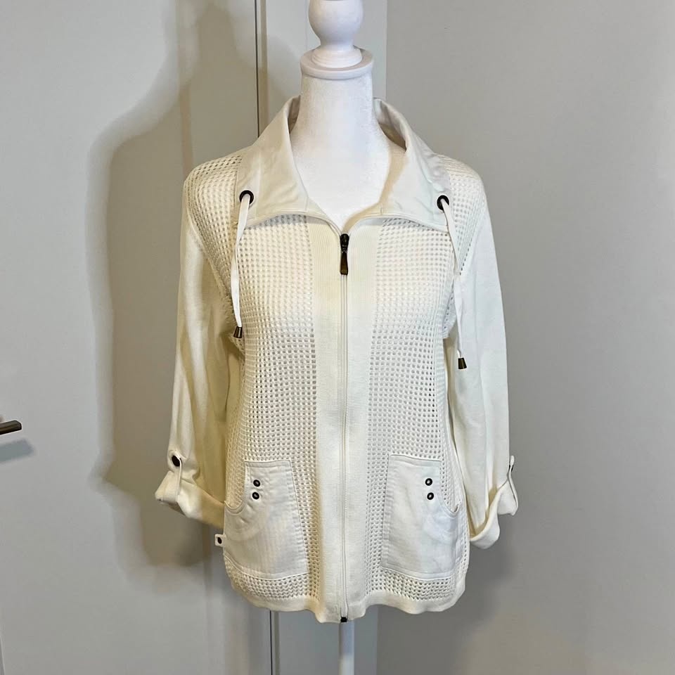 ALLISON DALEY Cream Coloured Mesh Jacket