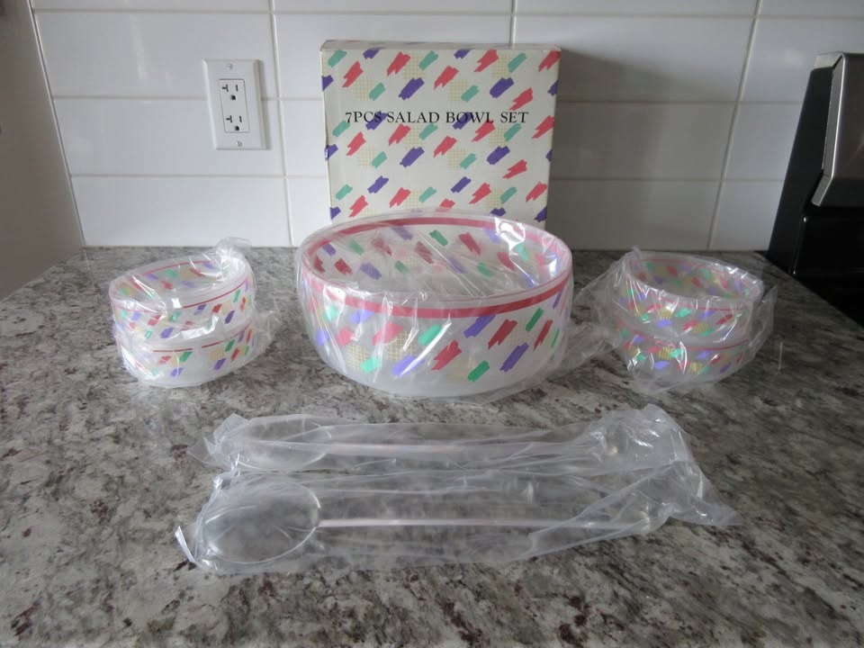 Vintage 80s/90s Plastic Salad Bowl Set - 7 Pc - photo 2