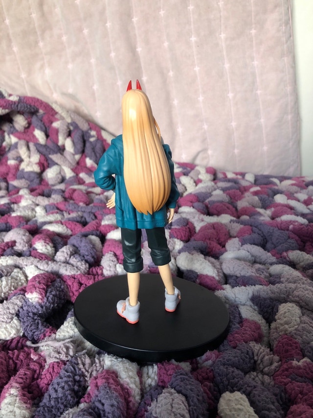 Power Chainsaw Man Anime Figure - photo 3