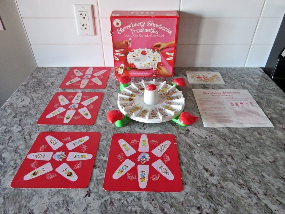 Vintage Strawberry Shortcake Berry Go Round Game Complete