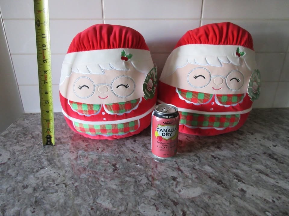 Squishmellow Nicolette Holiday Plush (x2) - photo 2