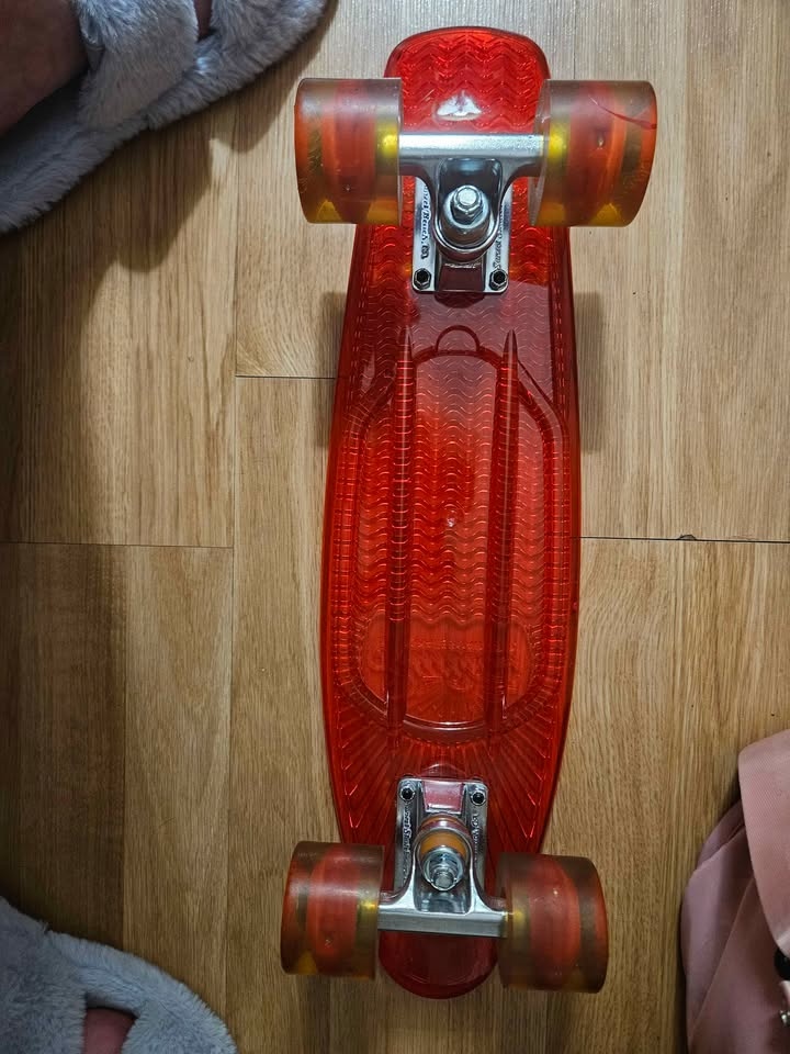 Red jelly penny board with Light up Wheels. Lightly used. Pick u - photo 2