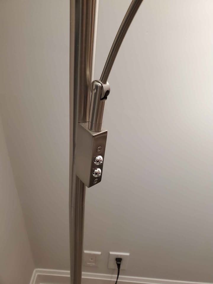 LED Floor Lamp - photo 2