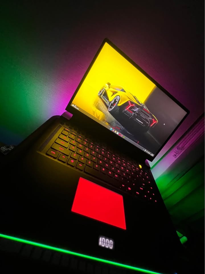 Alienware x15 R1 Gaming Laptop - photo 2