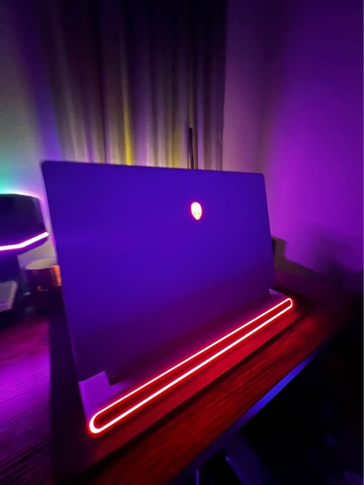 Alienware x15 R1 Gaming Laptop - photo 5