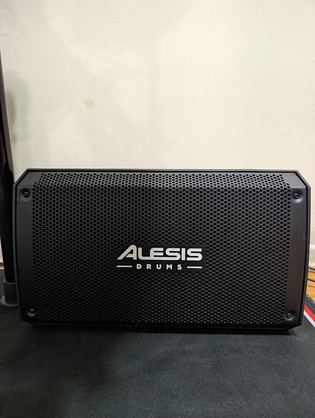 Alesis Strike Amp 8 + Lyx Pro Speaker Stand - photo 2