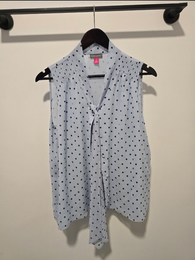 Size small elegant French styled top - photo 3