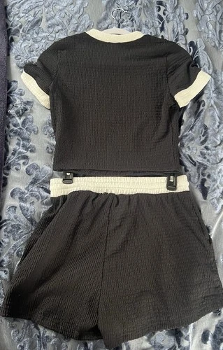 Woman’s Petite Black and Cream Set - photo 3