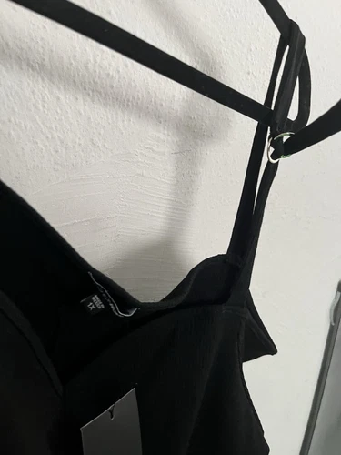 Black Crop Top - photo 4
