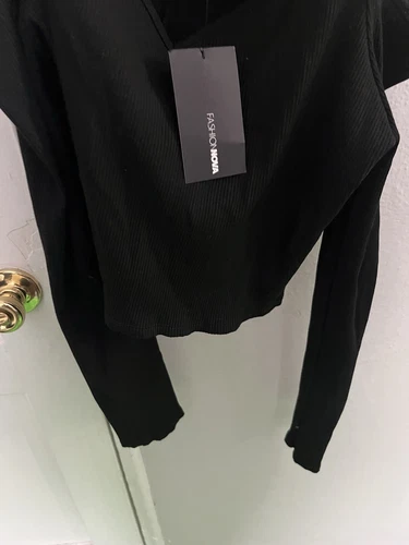 Black Crop Top - photo 5