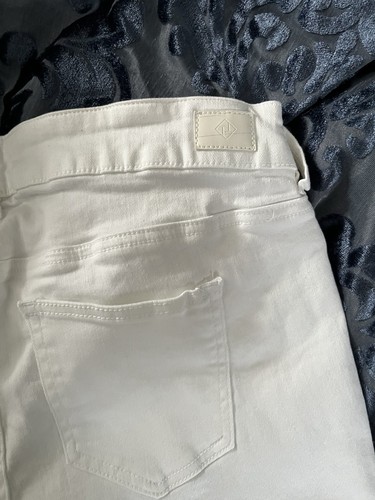 Truth + Theory White Bermuda Jean Shorts Size 14 - photo 5