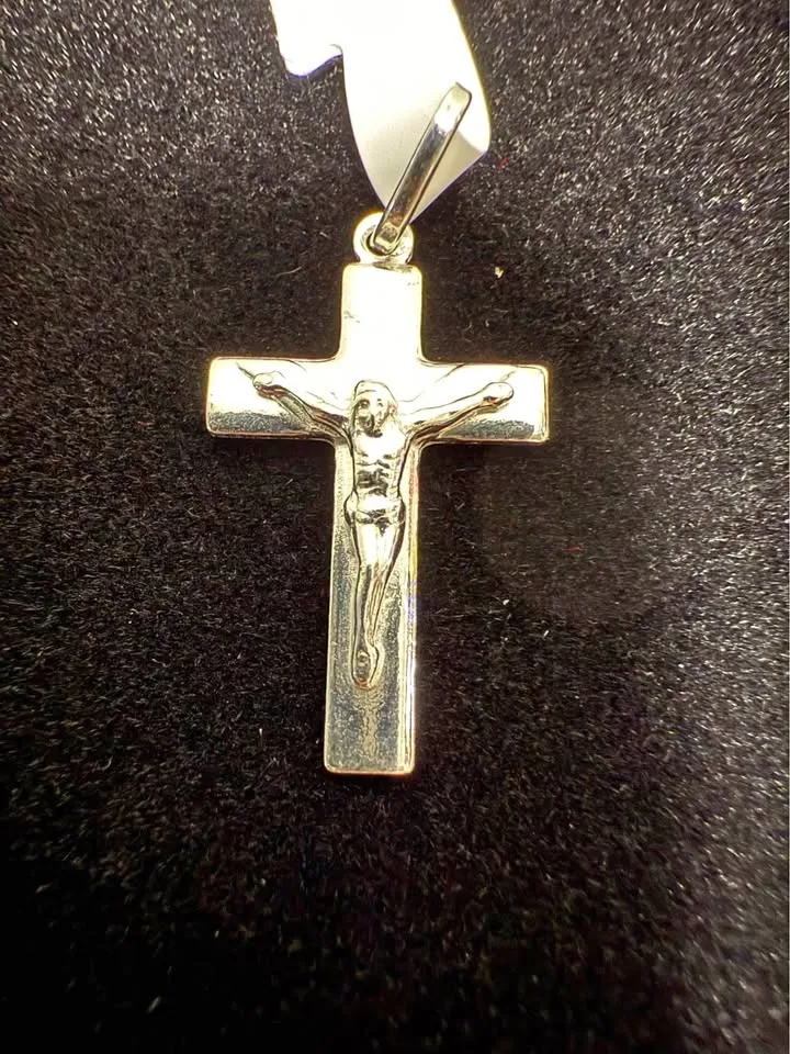 925 Sterling silver cross pendant with Jesus thumbnail