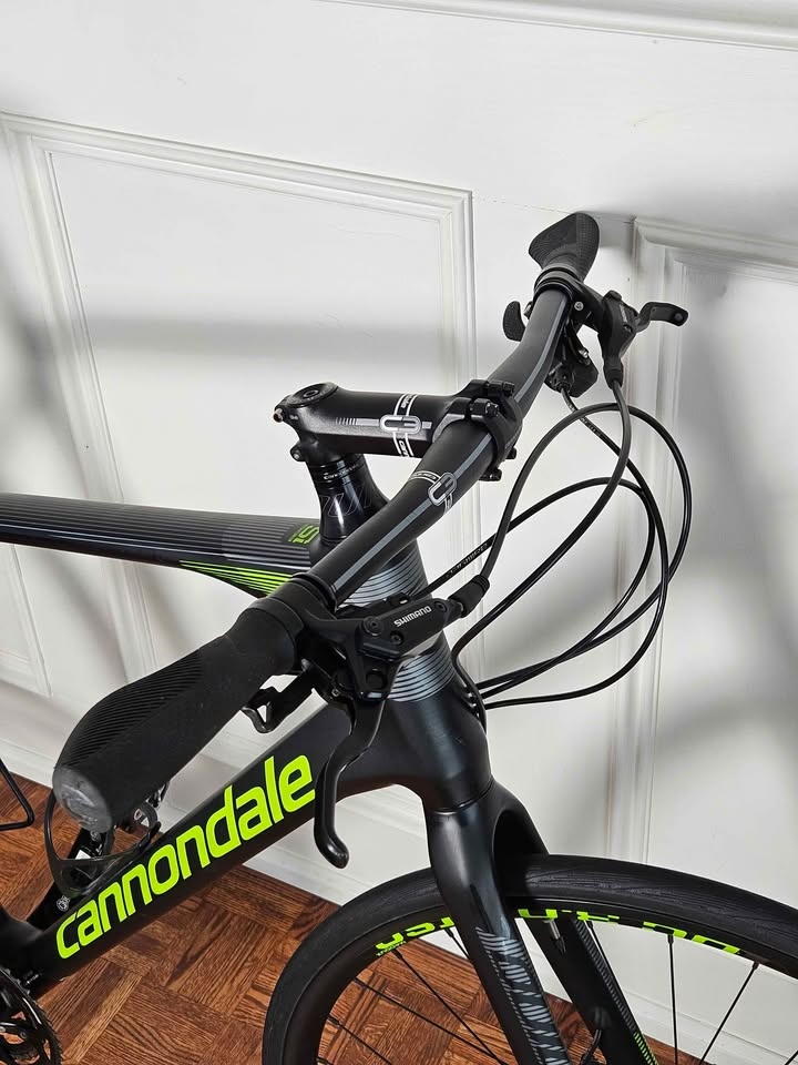 Full-Carbon Cannondale Hybrid Bike - Like New (L-XL) - photo 4